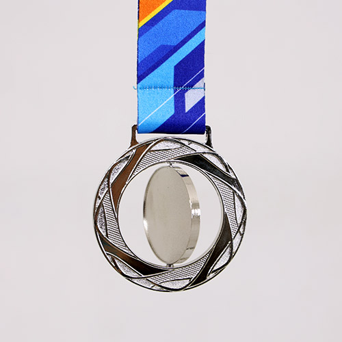 ���ư��� ĳ���� �޴� 7cm